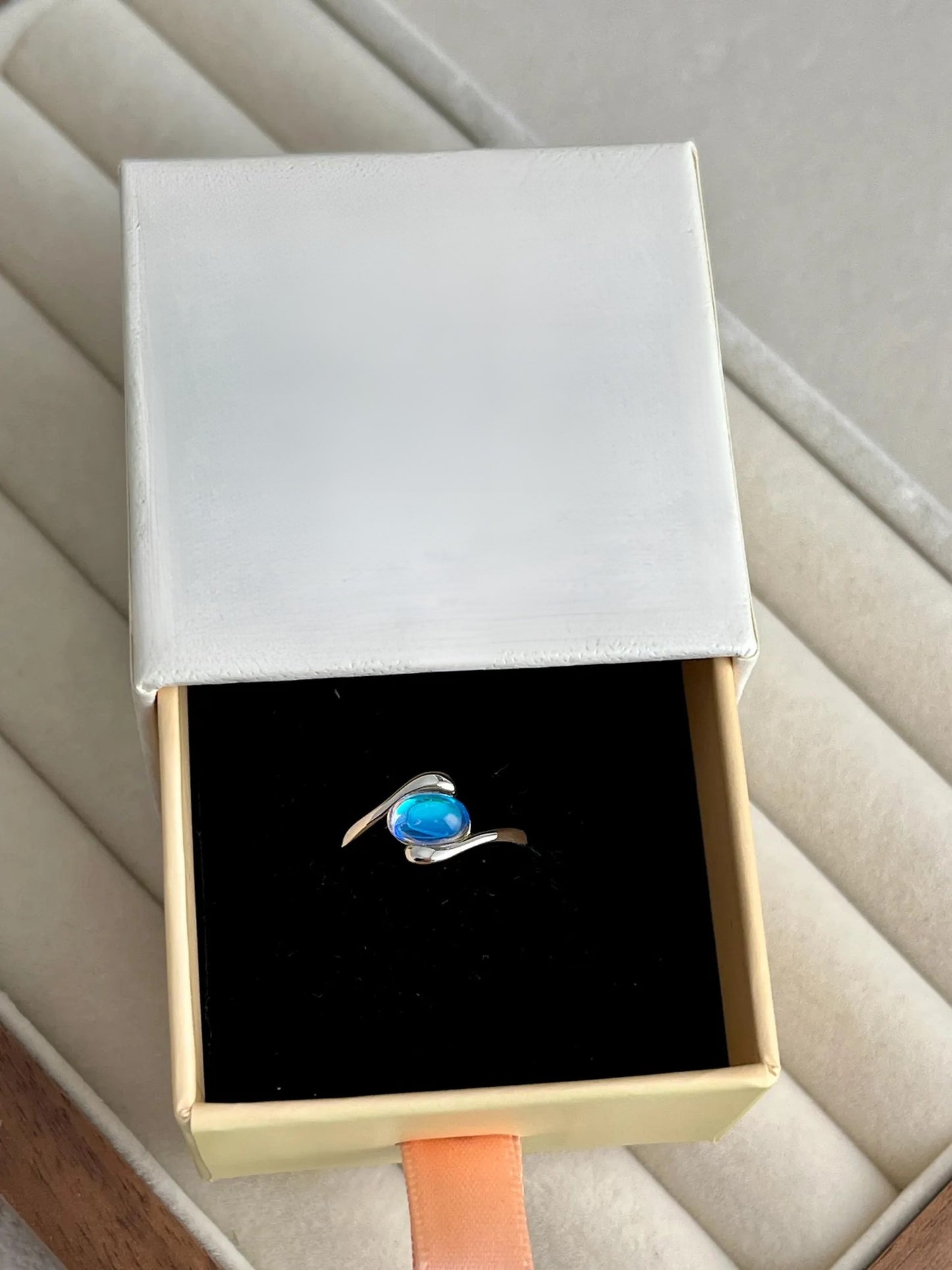 Elegant Glittrande Ring | Tillsammans mot Diabetes